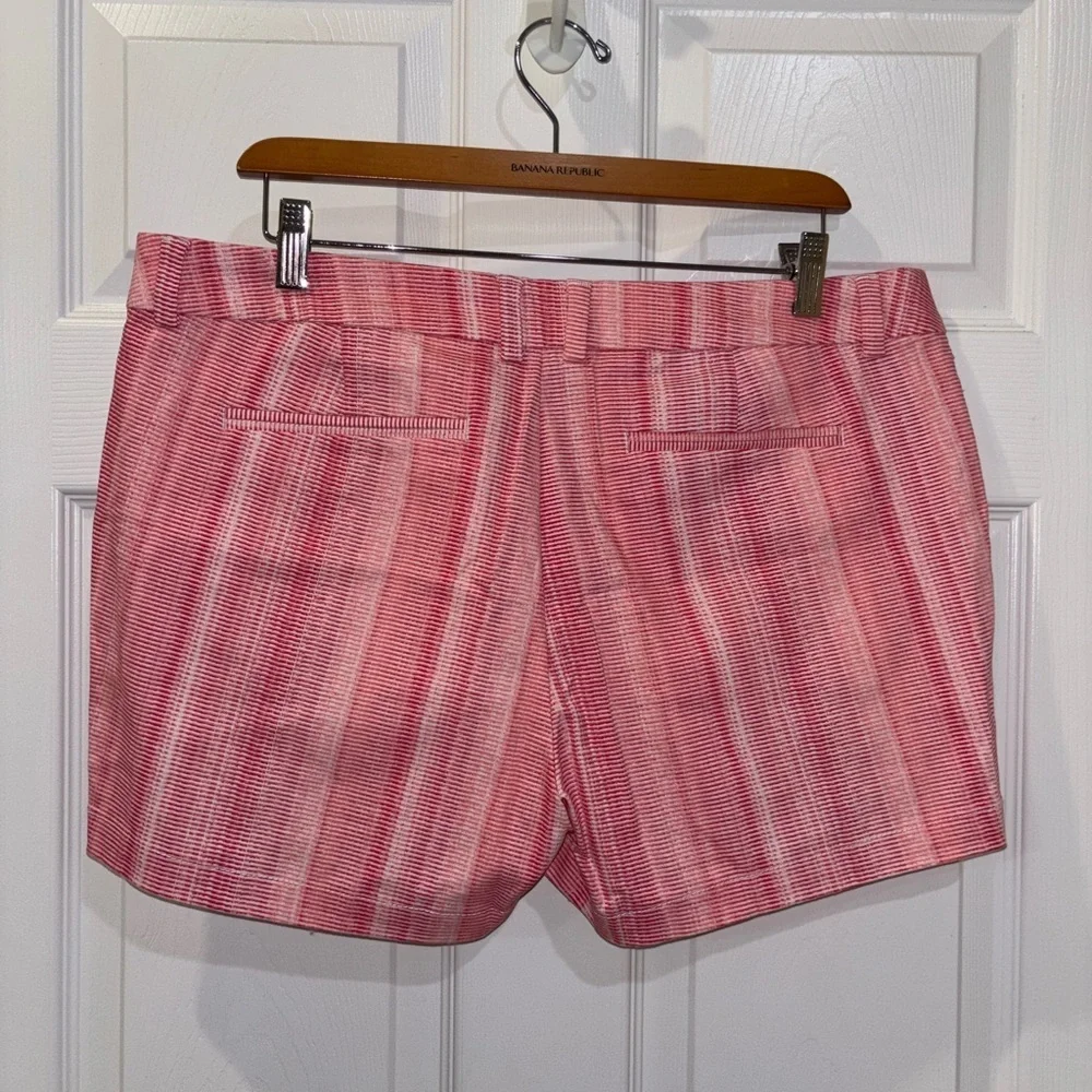 Women's SZ 12 Summer Shorts 2 Pairs - Picture 7 of 7